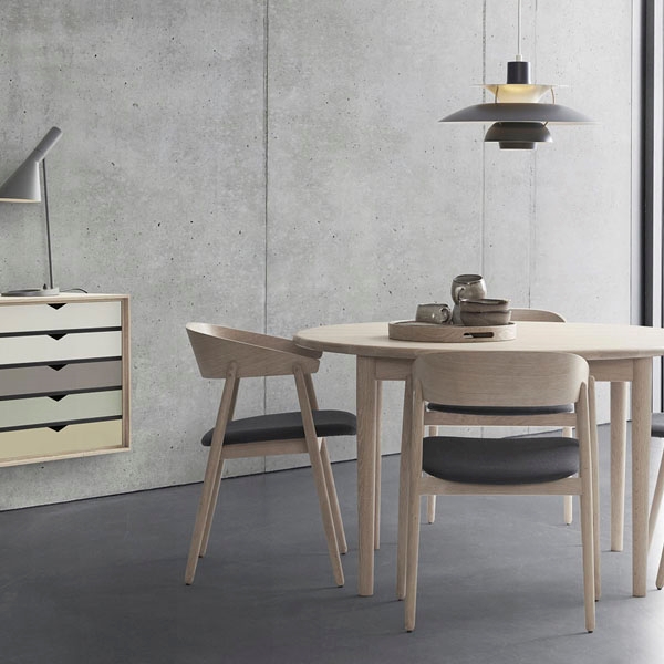 Andersen Furniture Classic 290 rundt spisebord - eg hvidolieret - Ø110 cm.